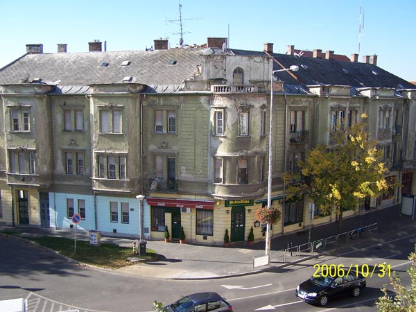 Szolnok, Damjanich �t 1. t�rsash�z eredeti homlokzata